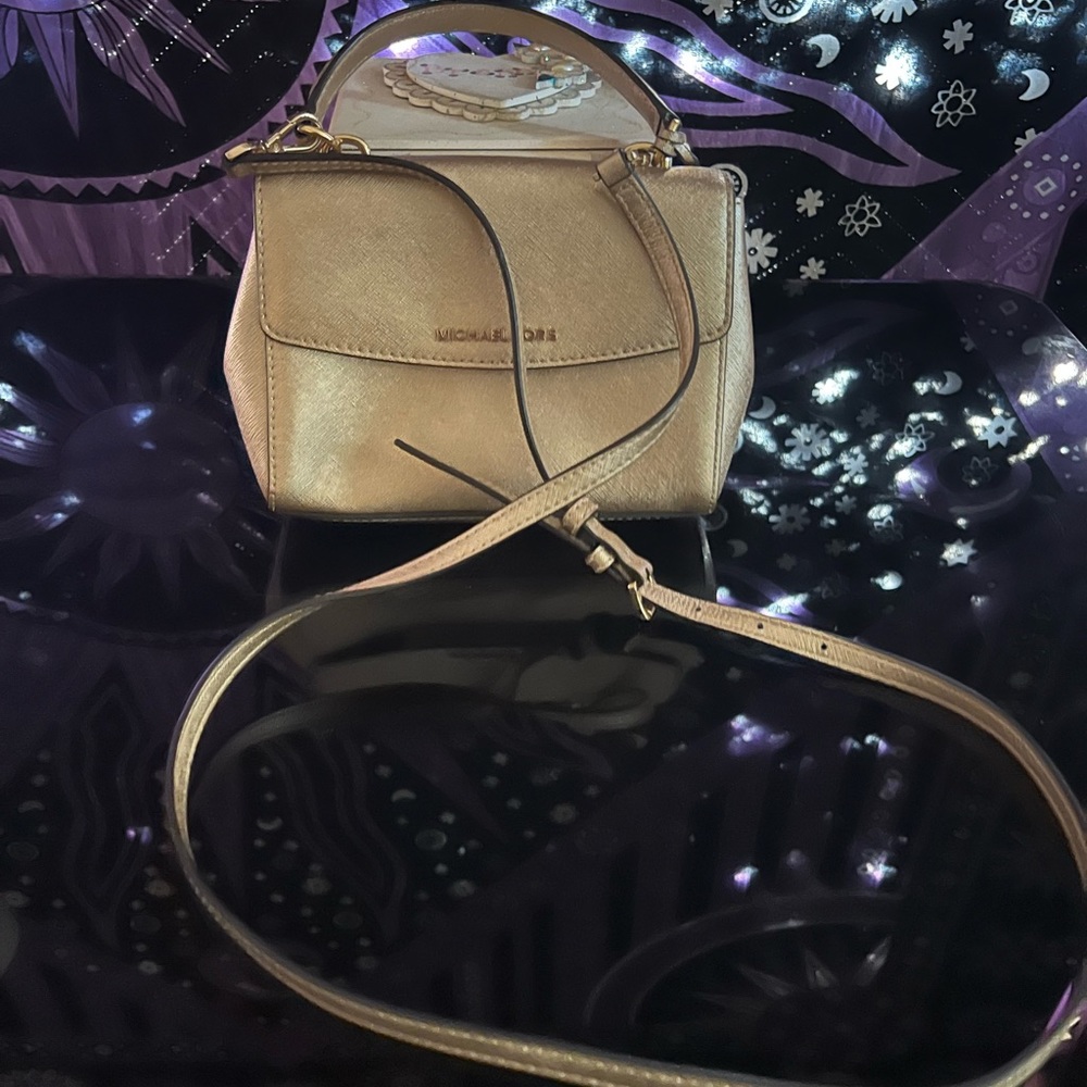Michael kors purse
